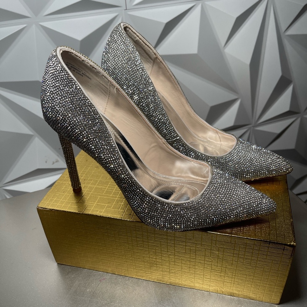 Rainbows pumps